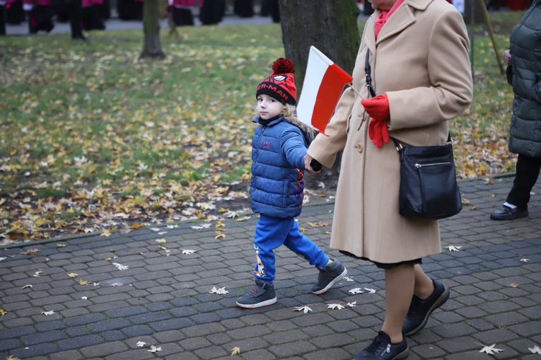 Obchody patronalne diecezji. Procesja z relikwiami św. Wiktorii 