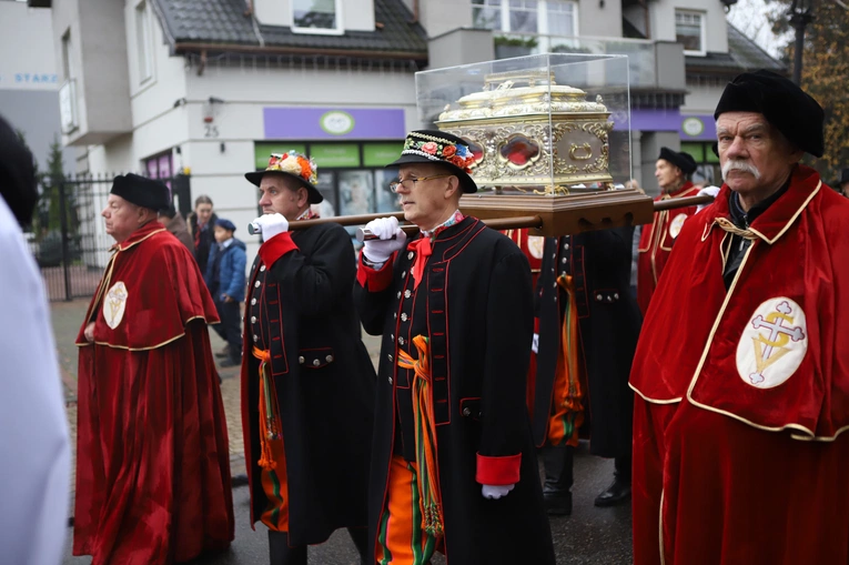 Obchody patronalne diecezji. Procesja z relikwiami św. Wiktorii 