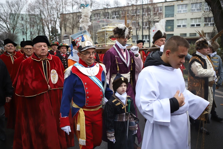 Obchody patronalne diecezji. Procesja z relikwiami św. Wiktorii 