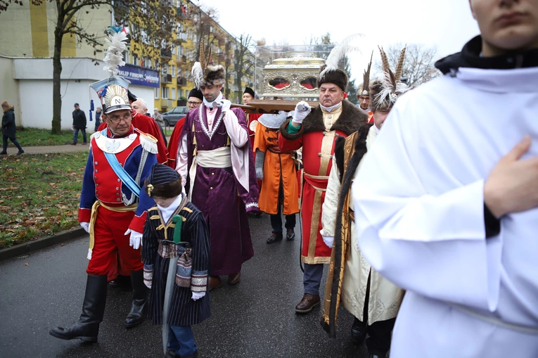 Obchody patronalne diecezji. Procesja z relikwiami św. Wiktorii 
