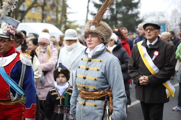Obchody patronalne diecezji. Procesja z relikwiami św. Wiktorii 