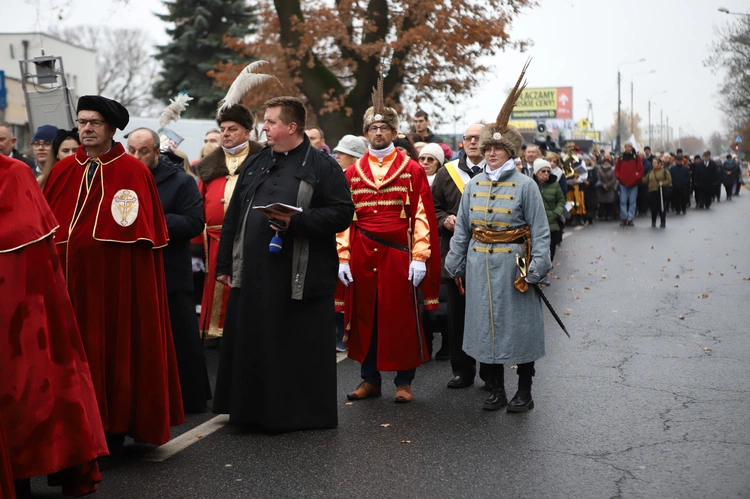 Obchody patronalne diecezji. Procesja z relikwiami św. Wiktorii 