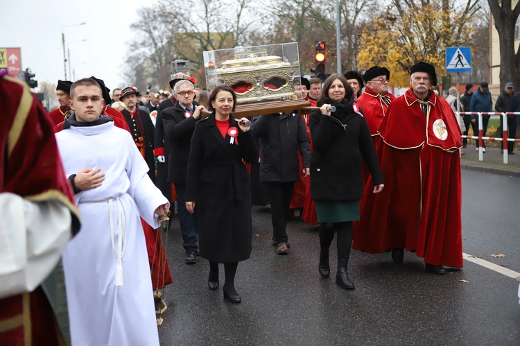 Obchody patronalne diecezji. Procesja z relikwiami św. Wiktorii 