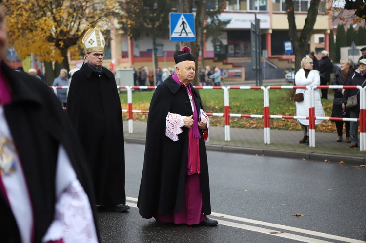 Obchody patronalne diecezji. Procesja z relikwiami św. Wiktorii 