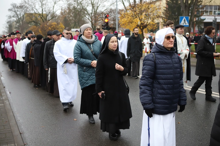 Obchody patronalne diecezji. Procesja z relikwiami św. Wiktorii 