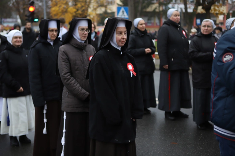 Obchody patronalne diecezji. Procesja z relikwiami św. Wiktorii 