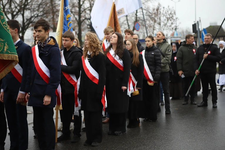 Obchody patronalne diecezji. Procesja z relikwiami św. Wiktorii 