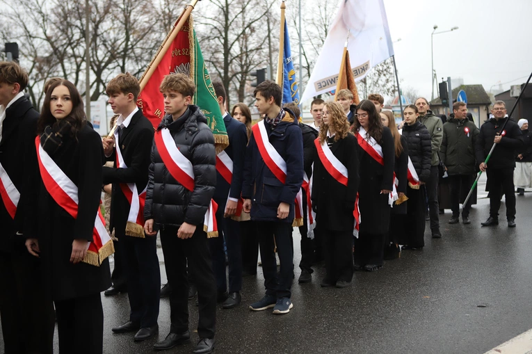 Obchody patronalne diecezji. Procesja z relikwiami św. Wiktorii 