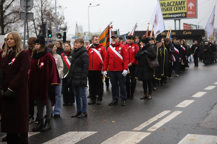 Obchody patronalne diecezji. Procesja z relikwiami św. Wiktorii 