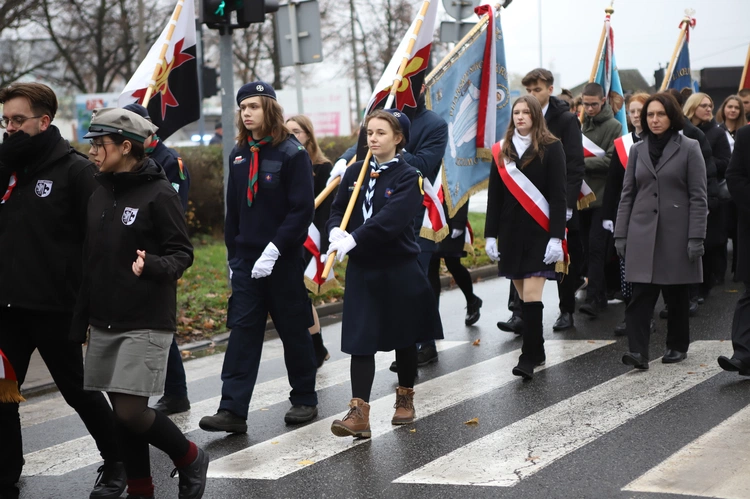 Obchody patronalne diecezji. Procesja z relikwiami św. Wiktorii 