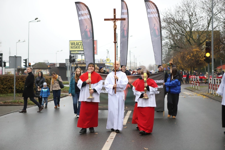 Obchody patronalne diecezji. Procesja z relikwiami św. Wiktorii 
