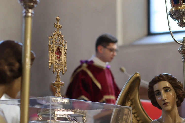 Obchody patronalne diecezji. Procesja z relikwiami św. Wiktorii 