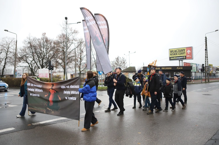 Obchody patronalne diecezji. Procesja z relikwiami św. Wiktorii 