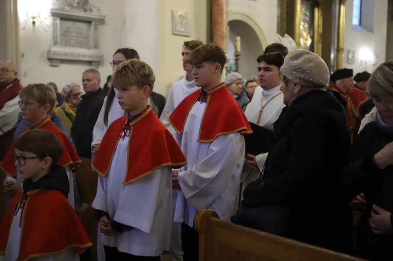 Obchody patronalne diecezji. Procesja z relikwiami św. Wiktorii 