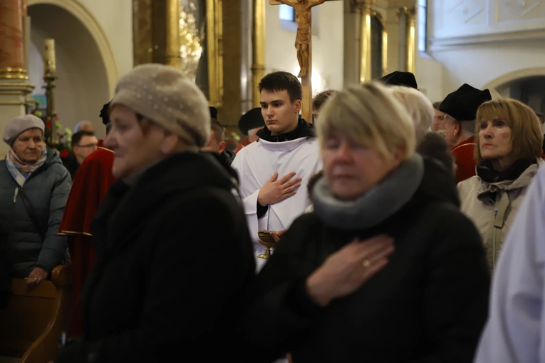 Obchody patronalne diecezji. Procesja z relikwiami św. Wiktorii 