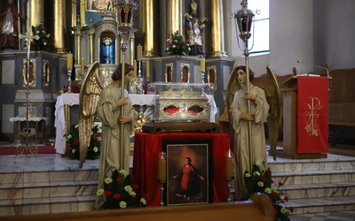 Obchody patronalne diecezji. Procesja z relikwiami św. Wiktorii 