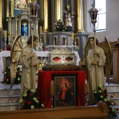 Obchody patronalne diecezji. Procesja z relikwiami św. Wiktorii 