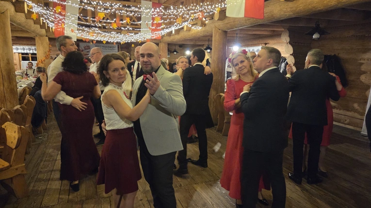 Niepodległościowy Bal Bezalkoholowy 2025