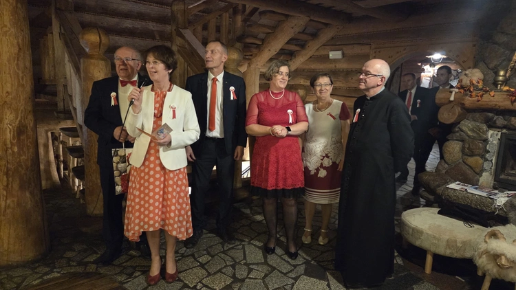 Niepodległościowy Bal Bezalkoholowy 2025