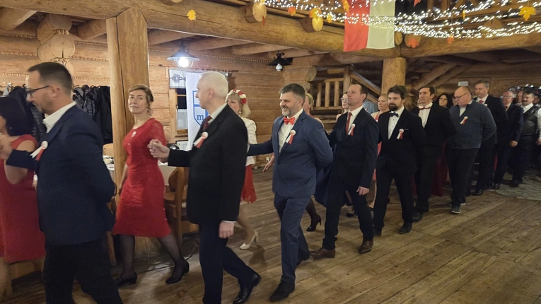 Niepodległościowy Bal Bezalkoholowy 2025