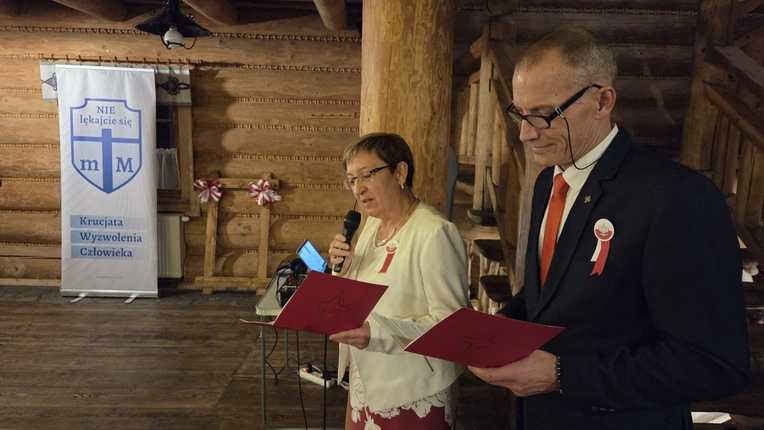 Niepodległościowy Bal Bezalkoholowy 2025