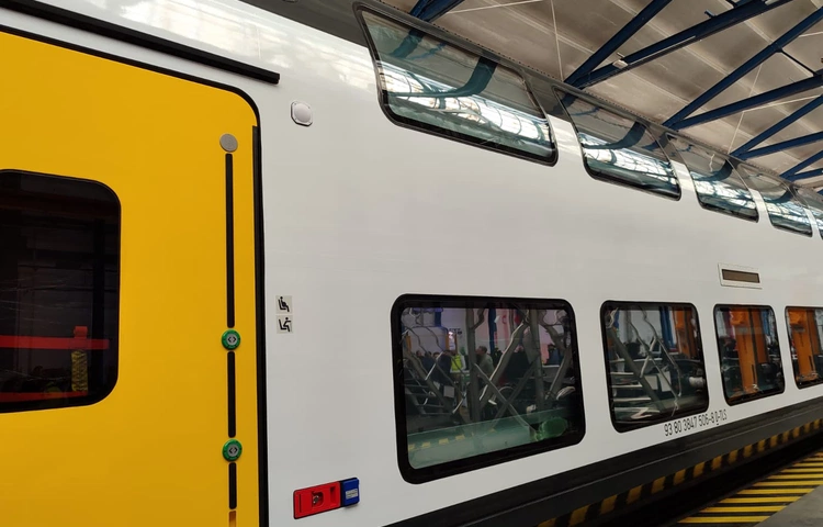 Chorzów. Umowa na dostawę piętrowych pociągów dla PKP Intercity. Osiągają prędkość do 200 km/h