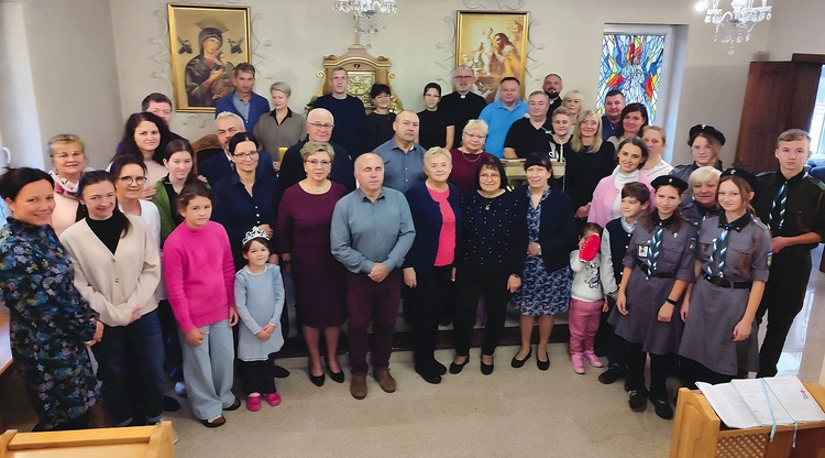 Choć powódź była na Dolnym Śląsku już ponad rok temu, wolontariusze ciągle pomagają osobom poszkodowanym przez żywioł.