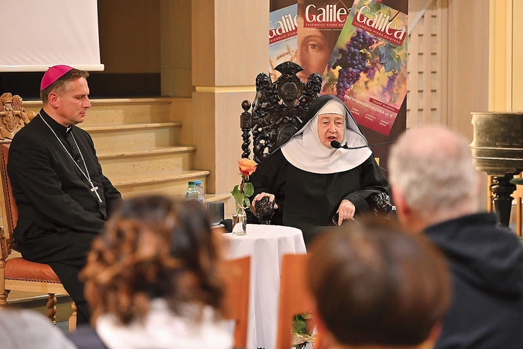 Dyskusja toczyła się wokół wielu tematów,  m.in. teologii ojców pustyni. 