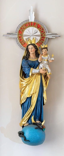 Figura Matki Bożej z kapliczki Panków, obecnie w dębickim kościele klasztornym służebniczek. 