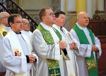 W rekolekcjach uczestniczyło około  25 duszpasterzy leśników.