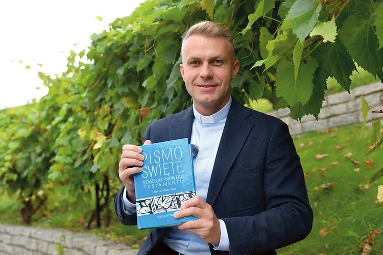  Dyrektor Instytutu Filozoficzno- -Teologicznego wykłada Pismo Święte w IFT, w gorzowskim seminarium duchownym i na PWT we Wrocławiu. Interesuje go Biblia, a szczególnie Księga Izajasza i literatura międzytestamentalna oraz pragmatyka języka. Szczególne pasje to góry, wspinaczka skalna i kultura włoska.