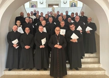 Katowice. Abp Przybylski wręczył dekrety proboszczowskie 