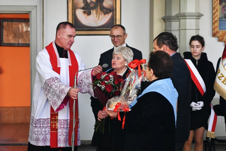 Szkoła Podstawowa im. Jana Pawła II w Trzebiczu ma już 80 lat