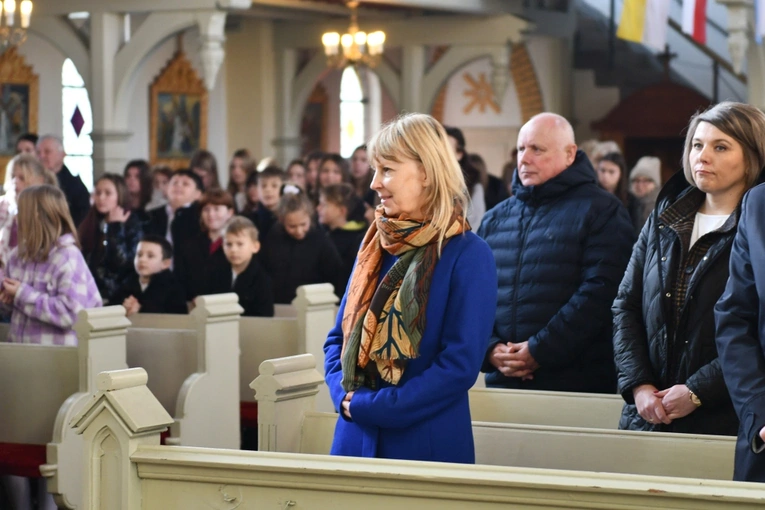 Szkoła Podstawowa im. Jana Pawła II w Trzebiczu ma już 80 lat