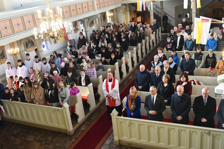 Szkoła Podstawowa im. Jana Pawła II w Trzebiczu ma już 80 lat