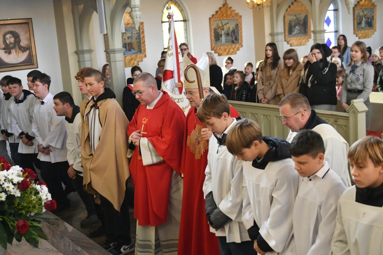 Szkoła Podstawowa im. Jana Pawła II w Trzebiczu ma już 80 lat