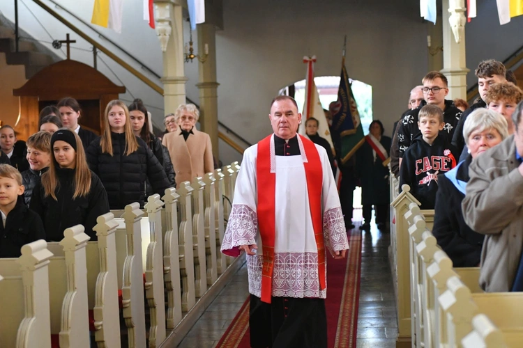 Szkoła Podstawowa im. Jana Pawła II w Trzebiczu ma już 80 lat