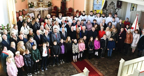 Szkoła Podstawowa im. Jana Pawła II w Trzebiczu ma już 80 lat