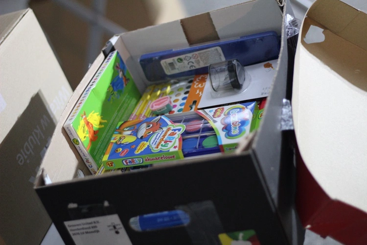 Akcja dobroczynna "Kredkobranie"