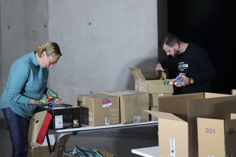 Akcja dobroczynna "Kredkobranie"