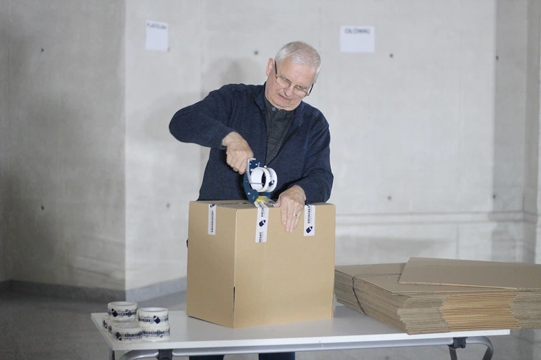 Akcja dobroczynna "Kredkobranie"