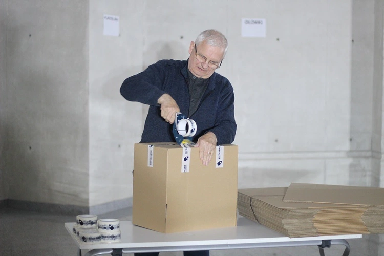 Akcja dobroczynna "Kredkobranie"