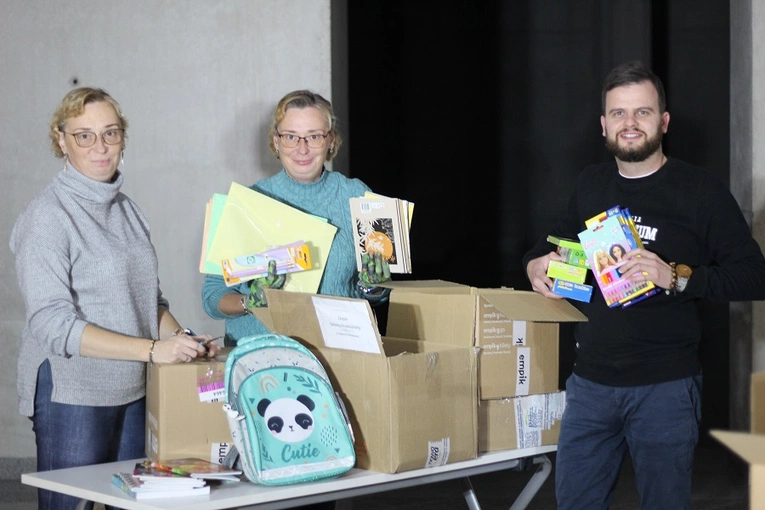 Akcja dobroczynna "Kredkobranie"