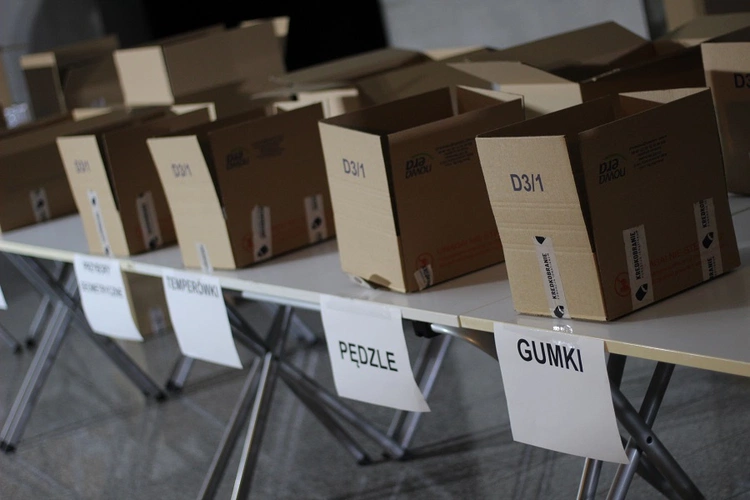 Akcja dobroczynna "Kredkobranie"