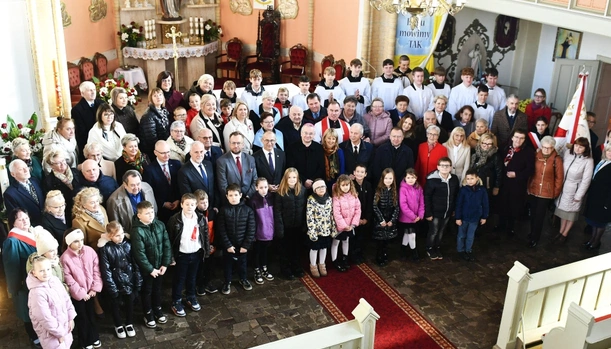 Biskup podziękował szkole z Trzebicza za świadectwo wiary