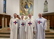 Wspierają w momentach zagrożenia