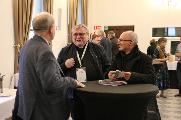 Czwarte obrady plenum Synodu Archidiecezji Wrocławskiej 