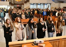 Przyjedźcie, aby zobaczyć więcej!