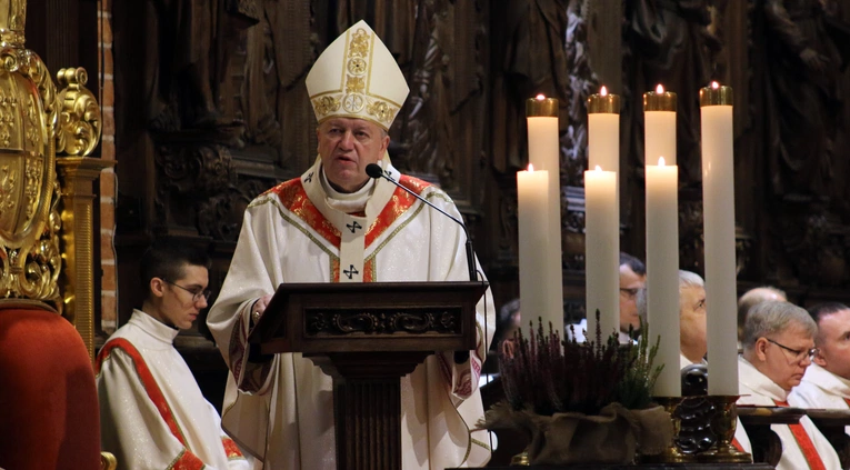 Abp Kupny: Wiara to nie emocje ani tradycja, lecz codzienne wybory