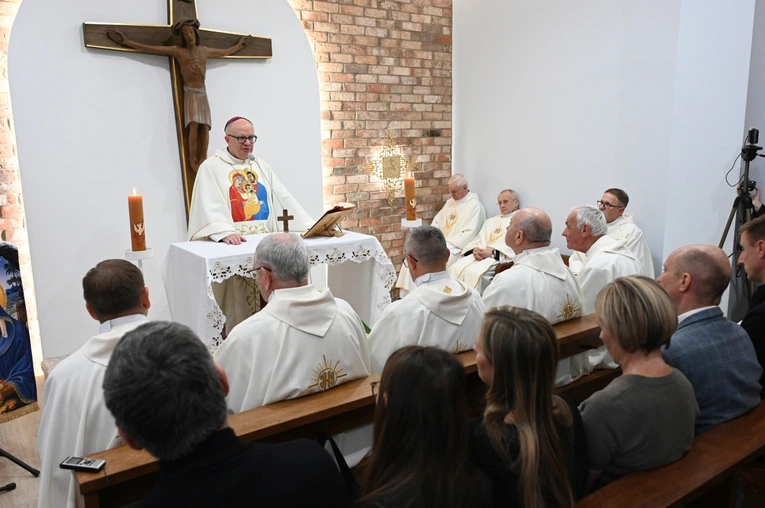 Poświęcenie kaplicy w DTD Nazaret w Jemielnicy